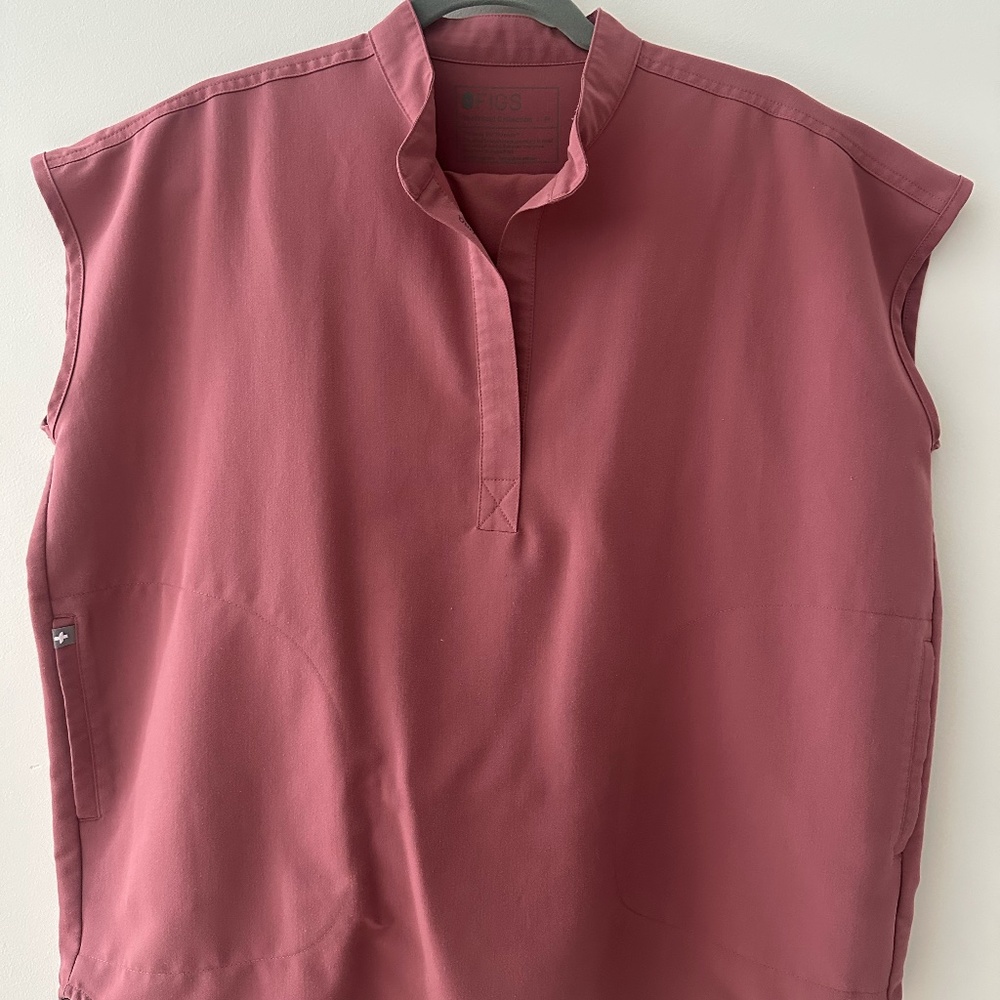 FIGS Mauve Rafaela - Oversized Scrub Top